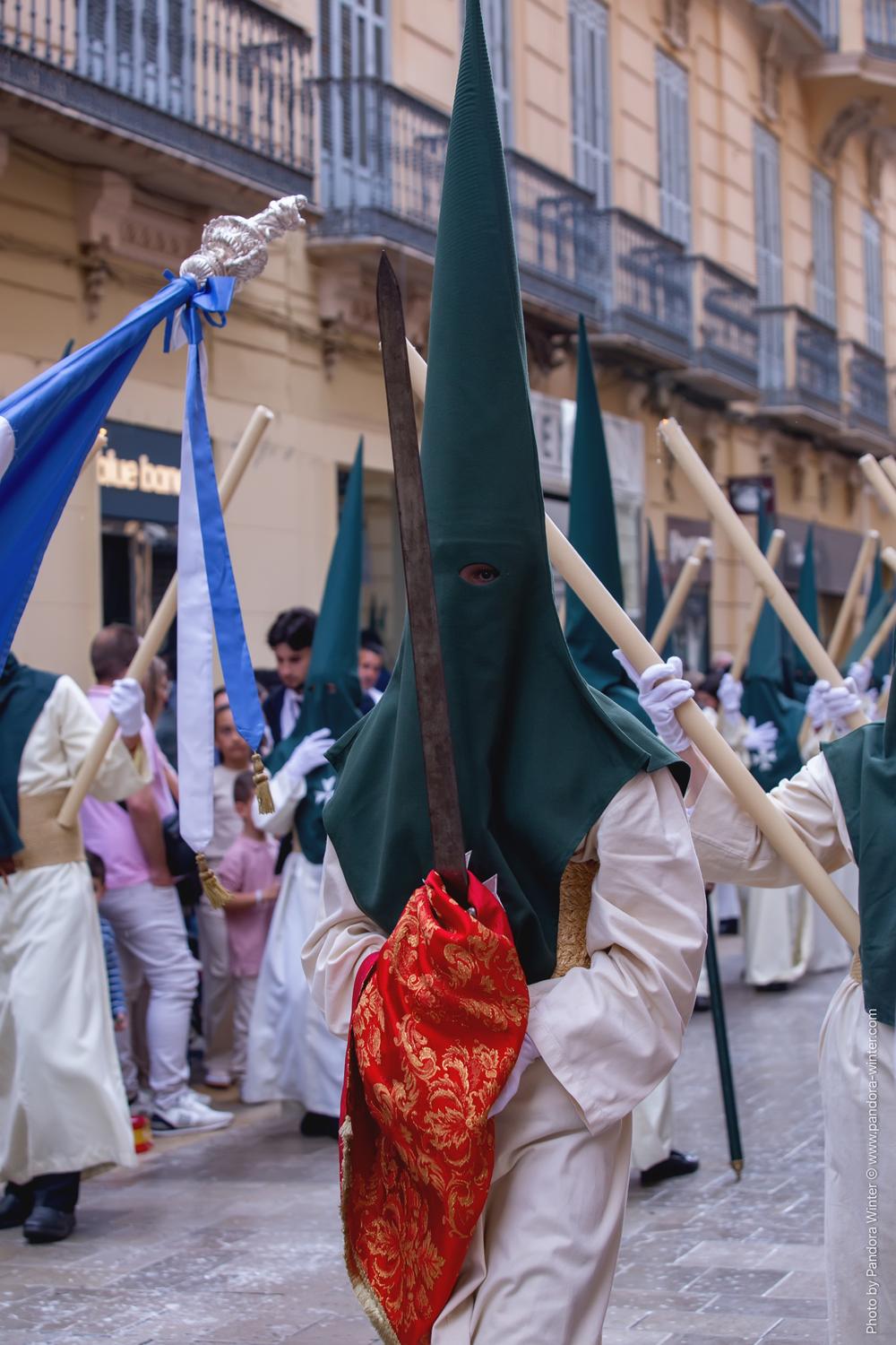 Semana Santa 2025, Domingo de Ramos, Lágrimas y Favores