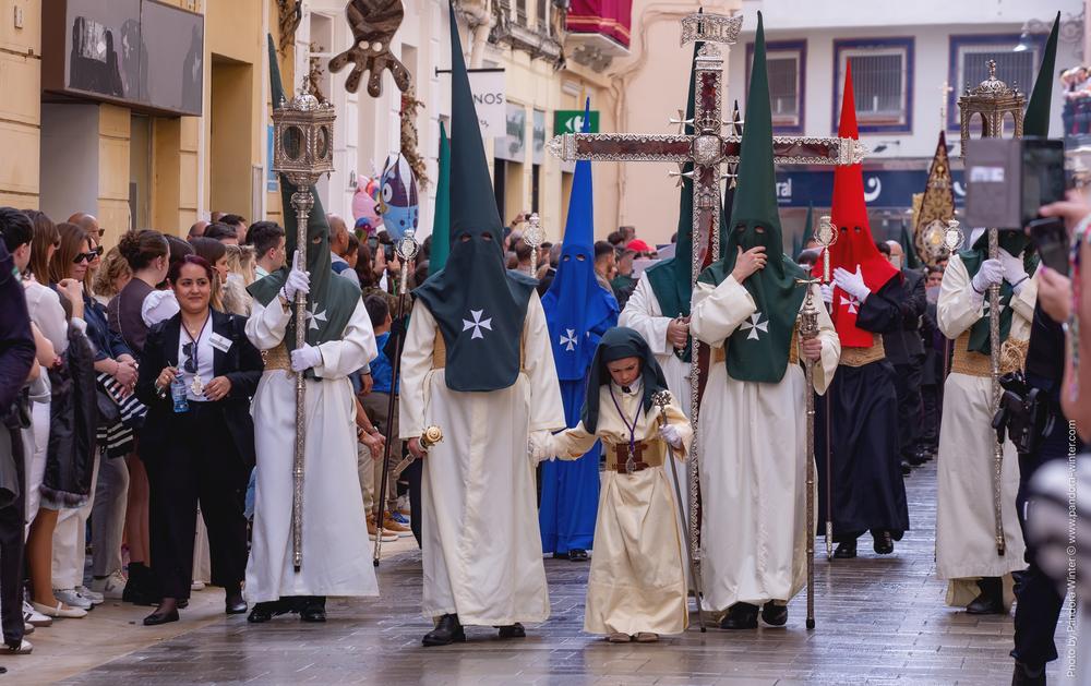 Semana Santa 2025, Domingo de Ramos, Lágrimas y Favores
