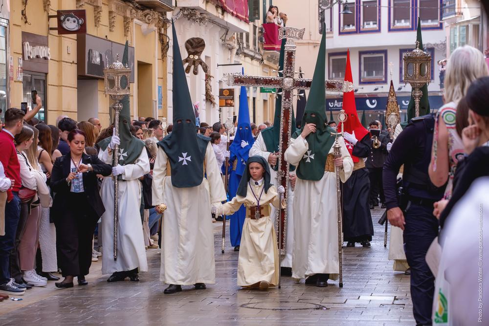 Semana Santa 2025, Domingo de Ramos, Lágrimas y Favores