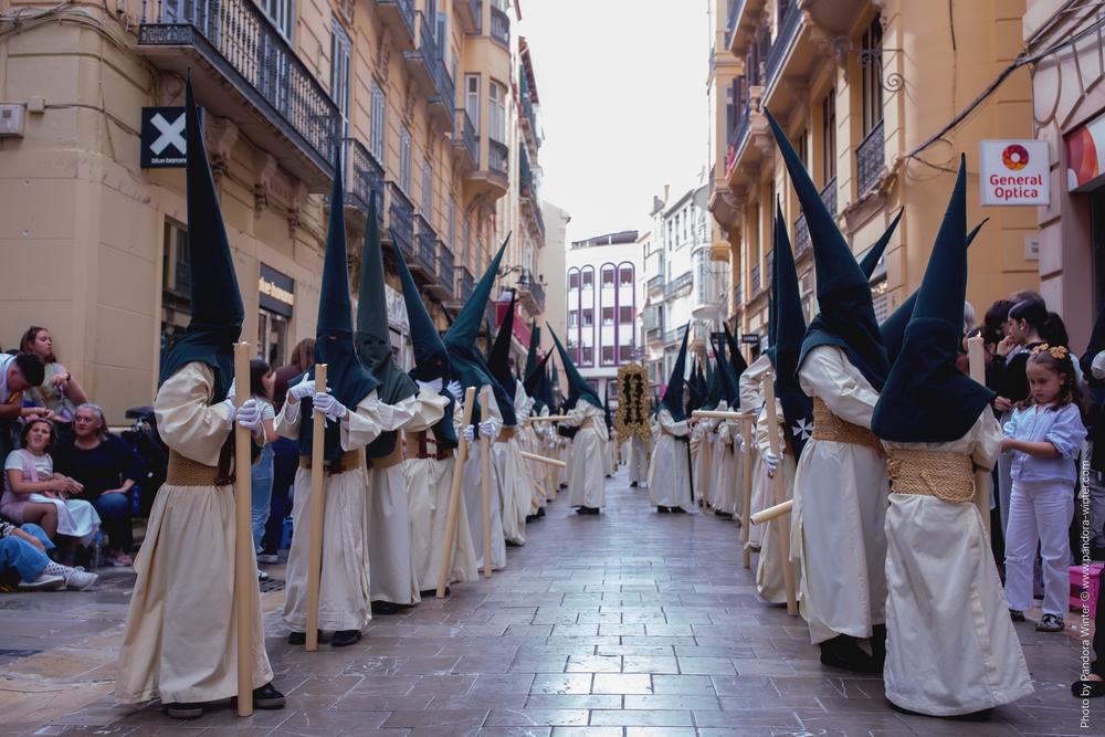 Semana Santa 2025, Domingo de Ramos, Lágrimas y Favores