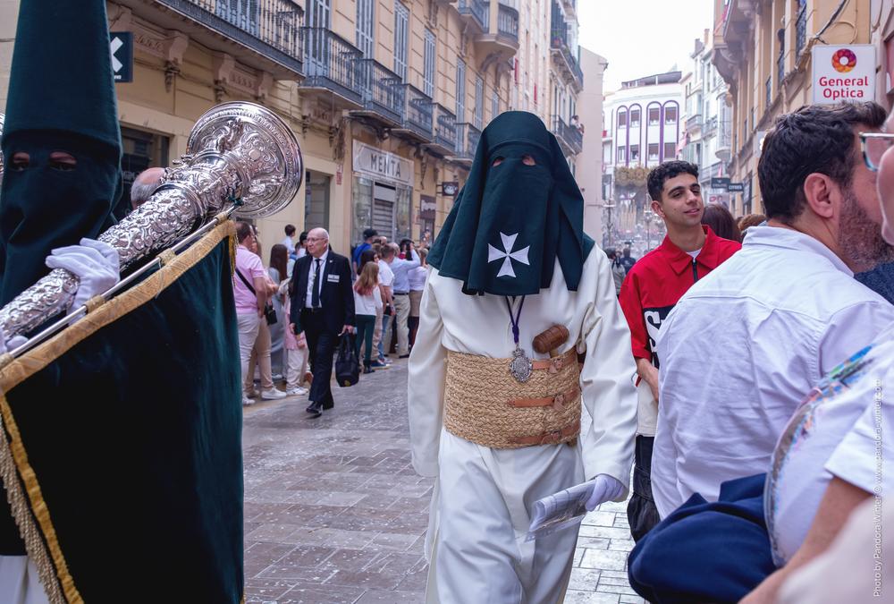 Semana Santa 2025, Domingo de Ramos, Lágrimas y Favores