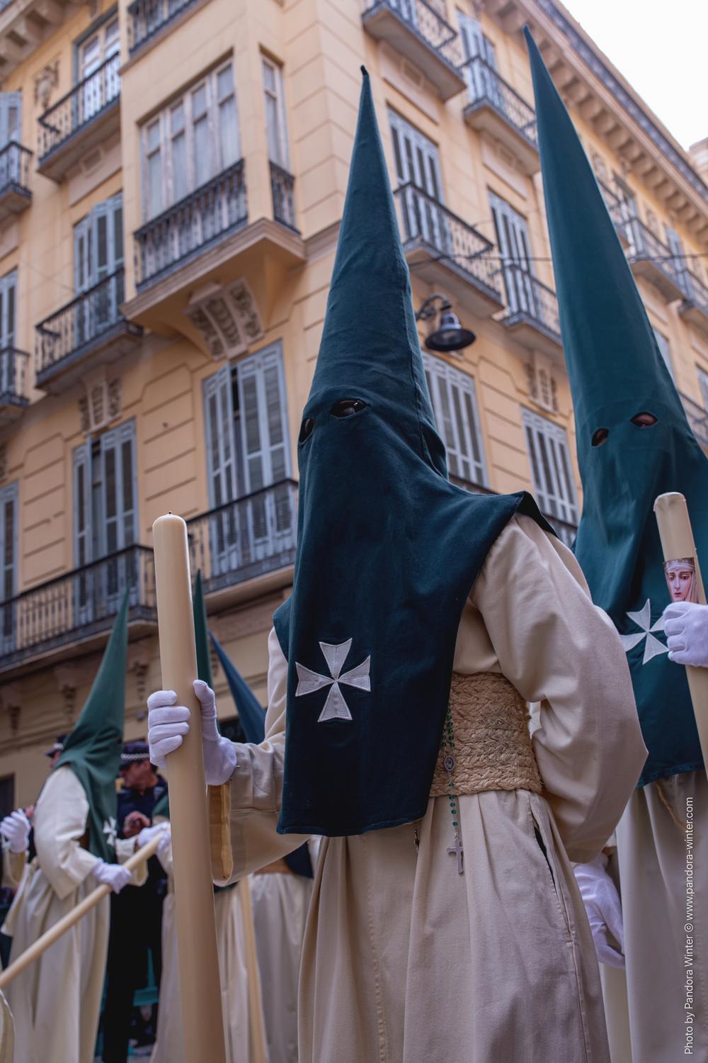 Semana Santa 2025, Domingo de Ramos, Lágrimas y Favores