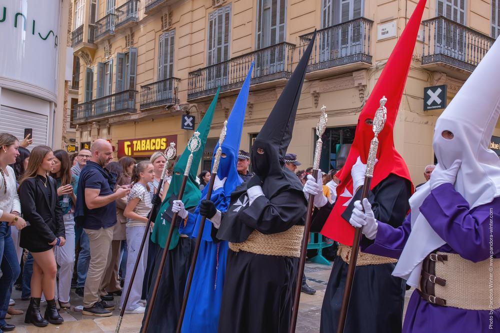 Semana Santa 2025, Domingo de Ramos, Lágrimas y Favores