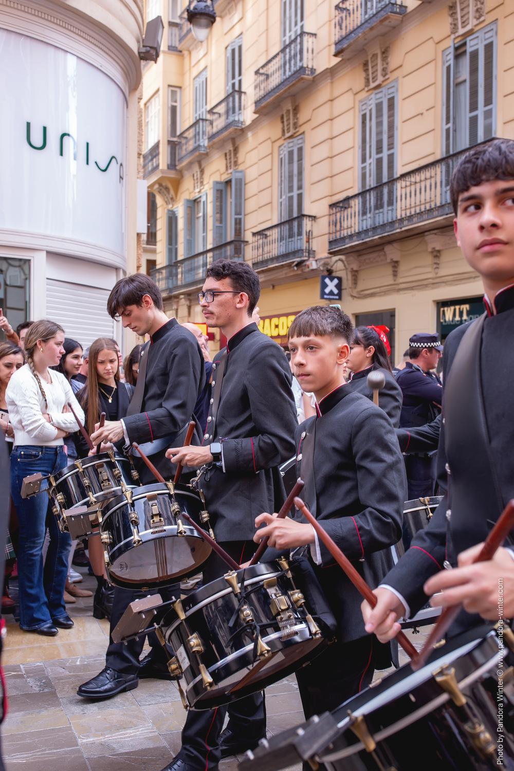 Semana Santa 2025, Domingo de Ramos, Lágrimas y Favores