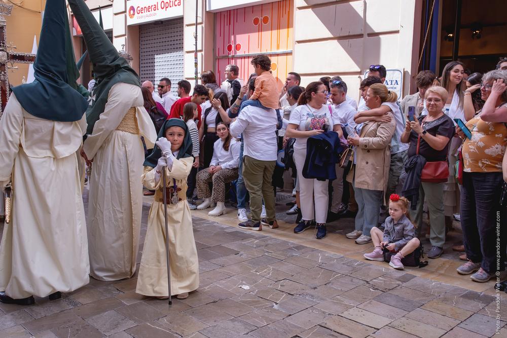 Semana Santa 2025, Domingo de Ramos, Lágrimas y Favores
