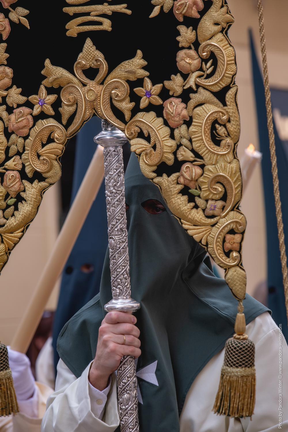 Semana Santa 2025, Domingo de Ramos, Lágrimas y Favores