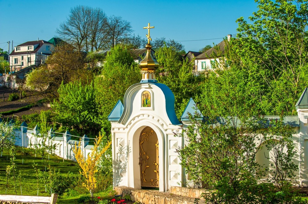 PUTIVL Molchanskiy Monastery