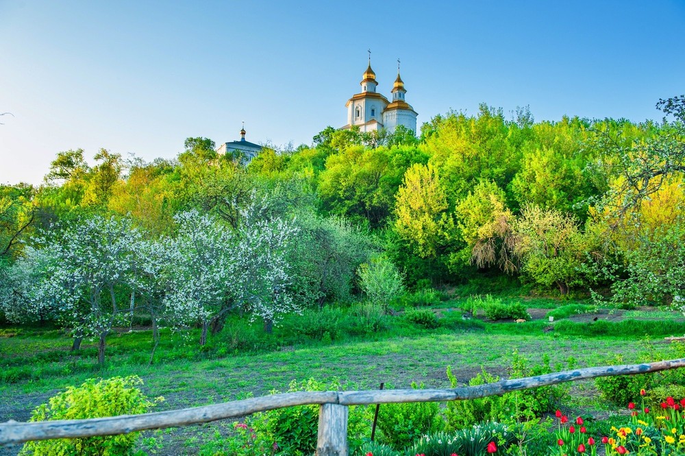 PUTIVL Molchanskiy Monastery