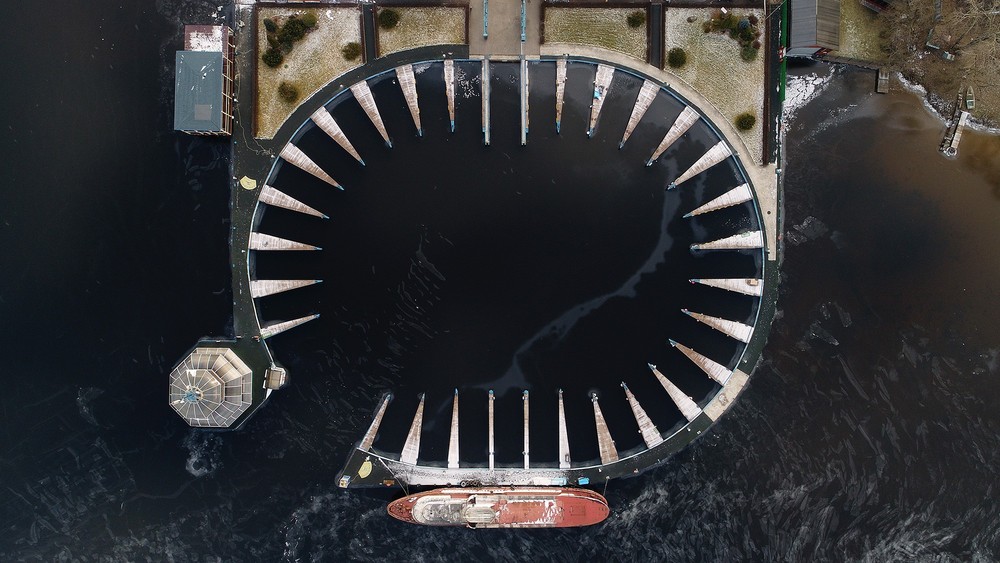 DRONESTORY