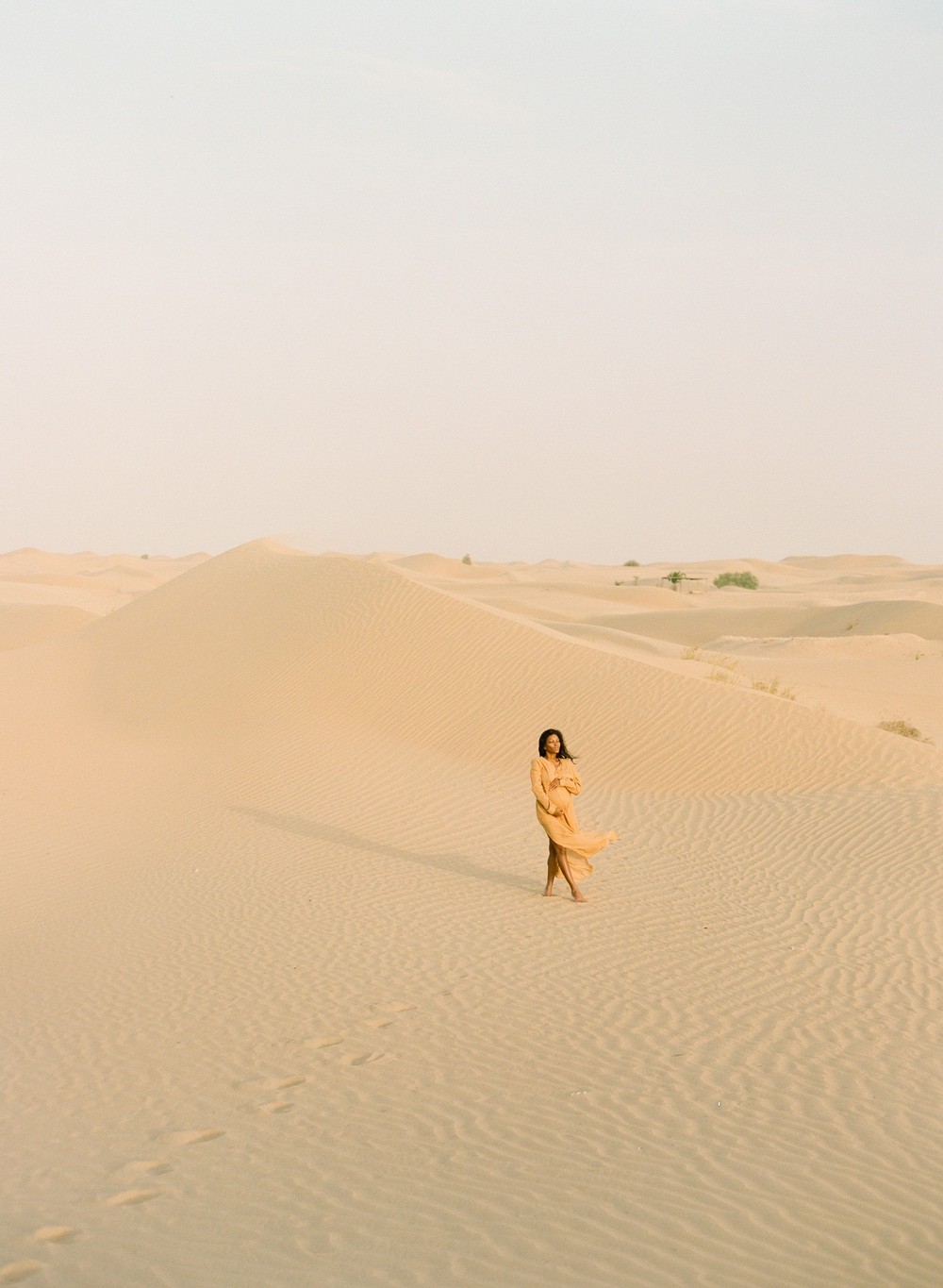 Mirabella. Dubai desert photoshoot
