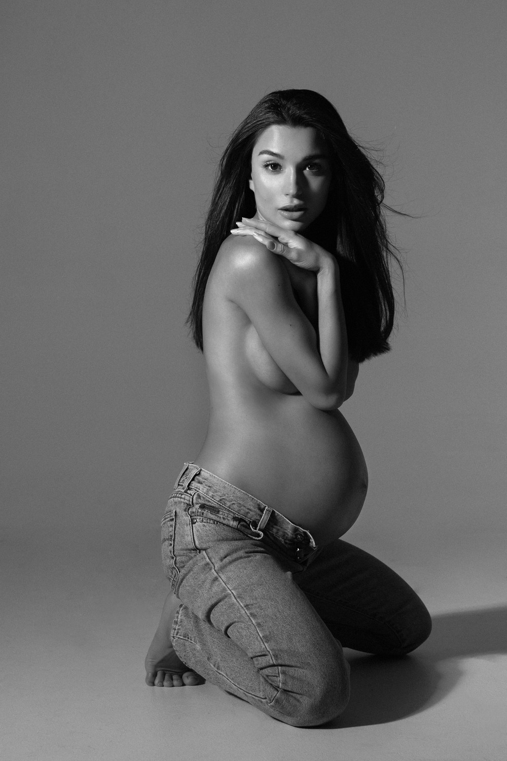Christina. Fashion pregnancy