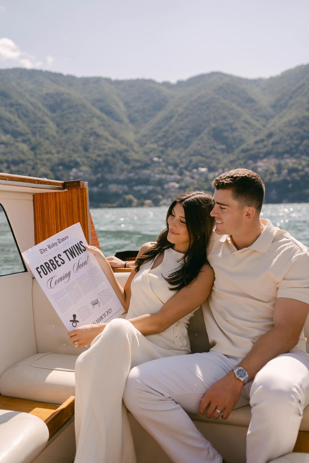 Pregnancy announcement. Villa D'Este. Lake Como