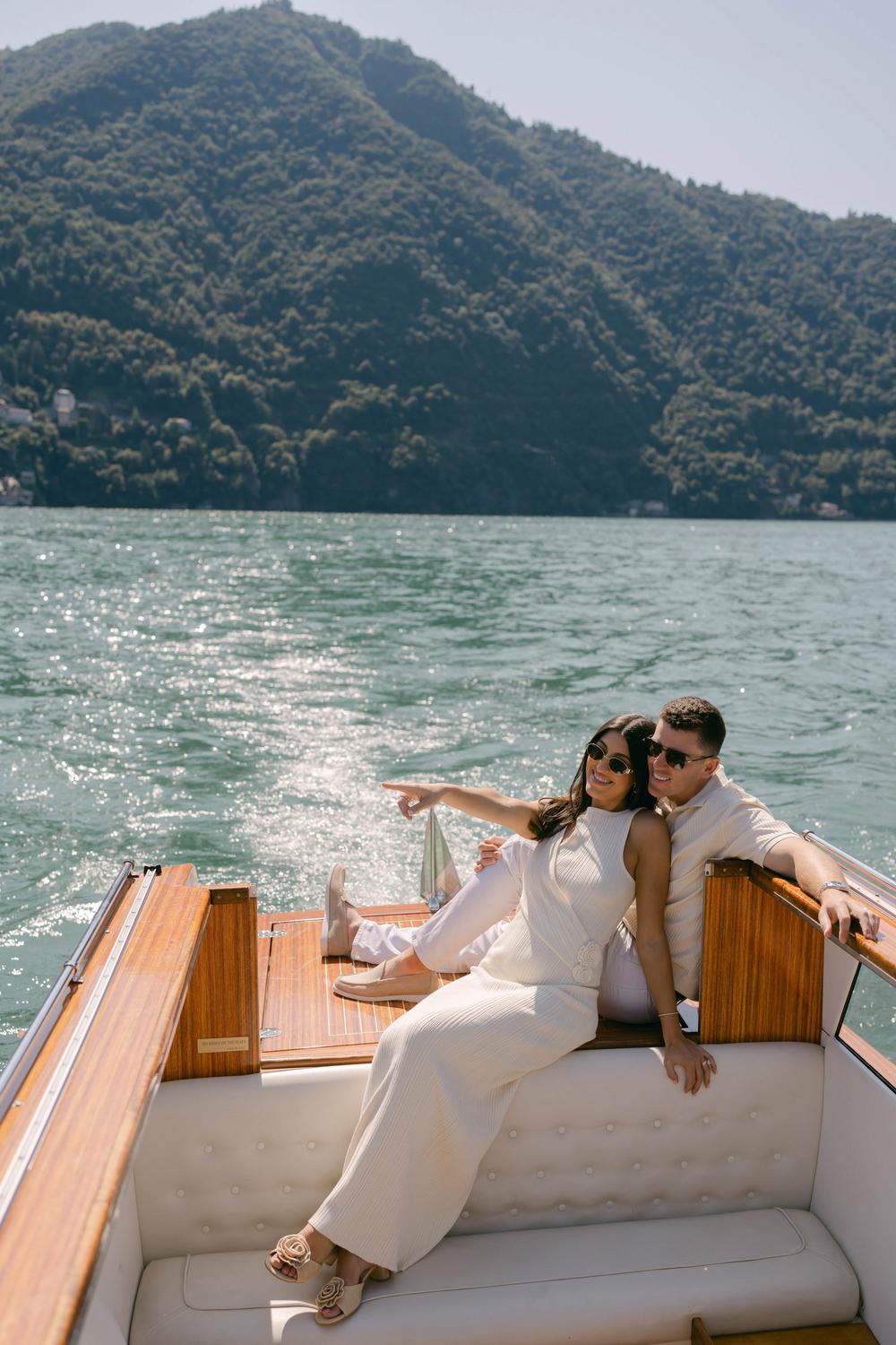 Pregnancy announcement. Villa D'Este. Lake Como