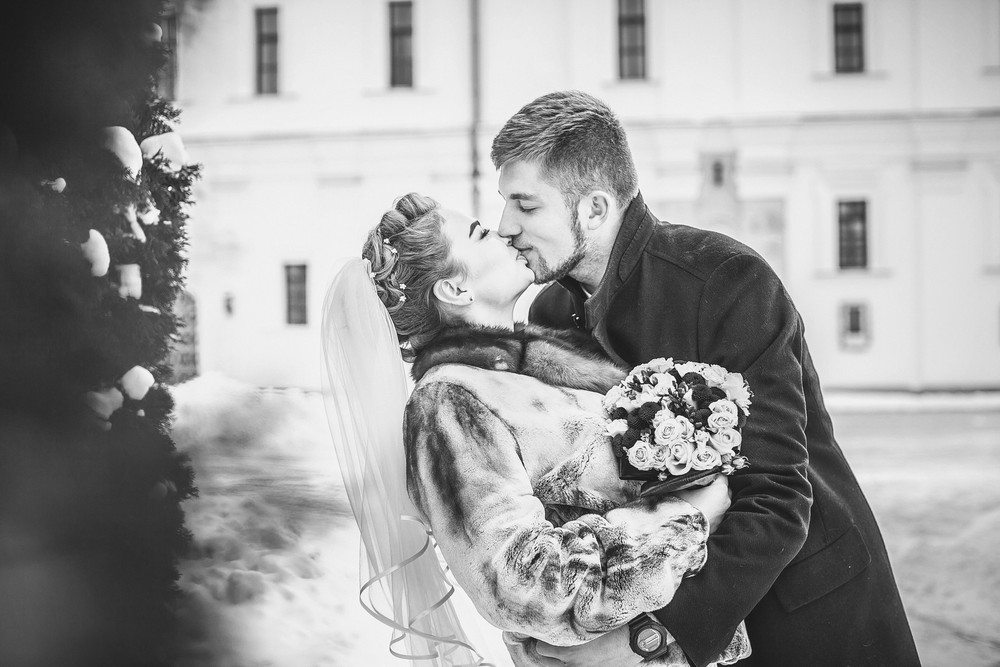 Зимняя черно белая  свадебная фото сессия от Татьяны Поповой
