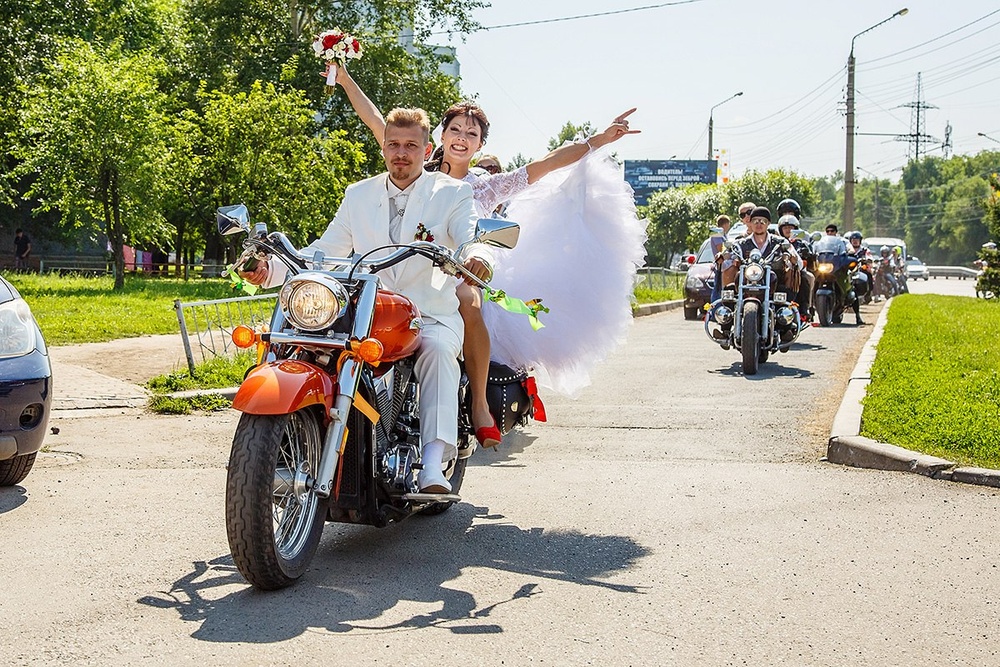 свадебное фото фотограф в Красноярске свадьба байк