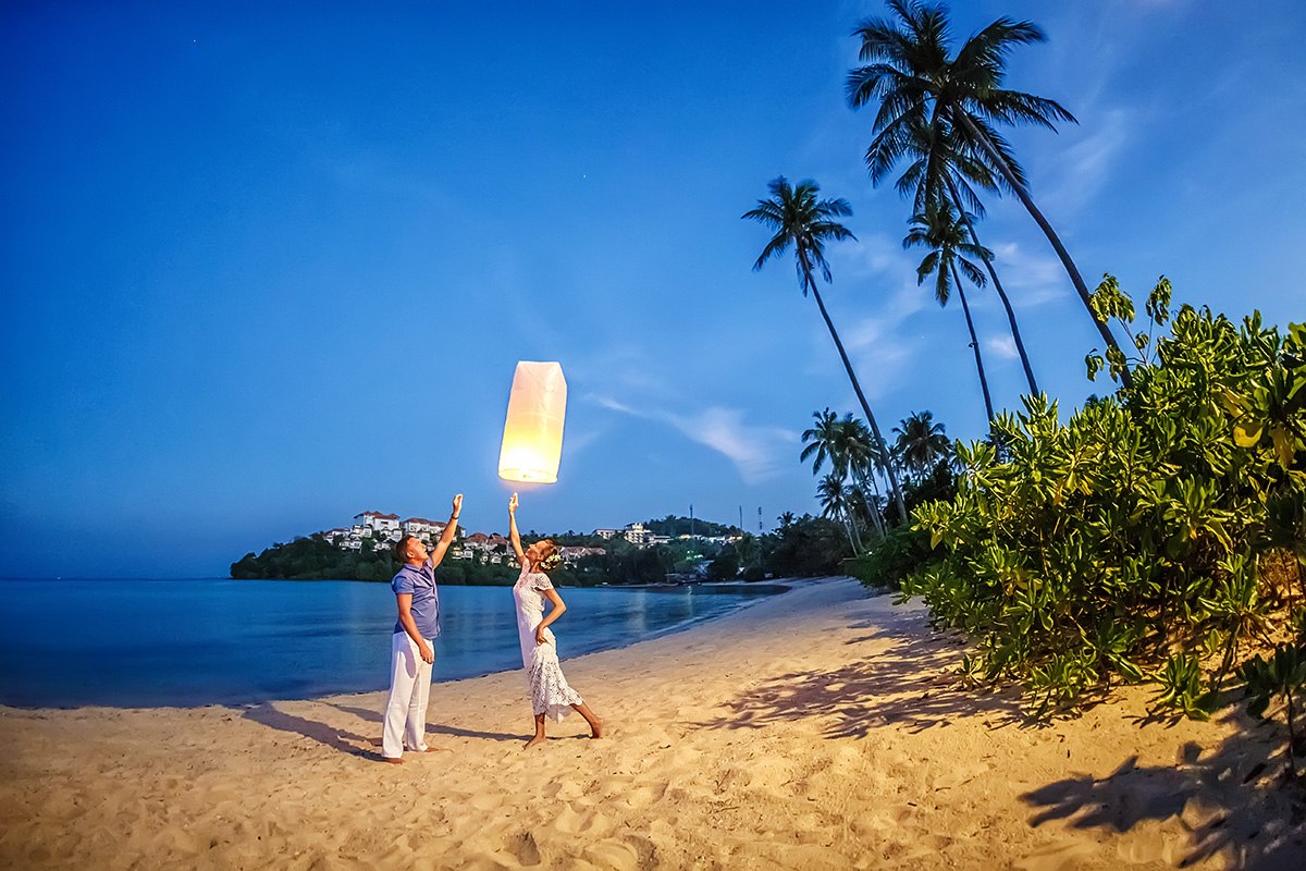 фотосессеия лавстори love story фотограф Пхукет Таиланд Phuket пара экскурсия море пляж пальма закат