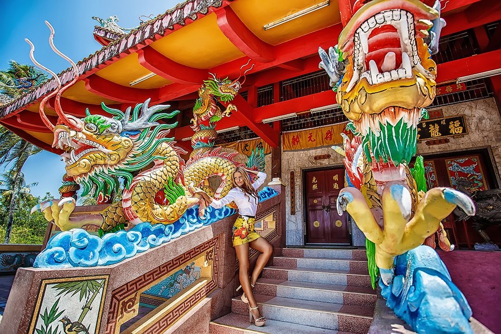 фотограф фотосессия храм девушка Пхукет Таиланд сексуальная дракон
