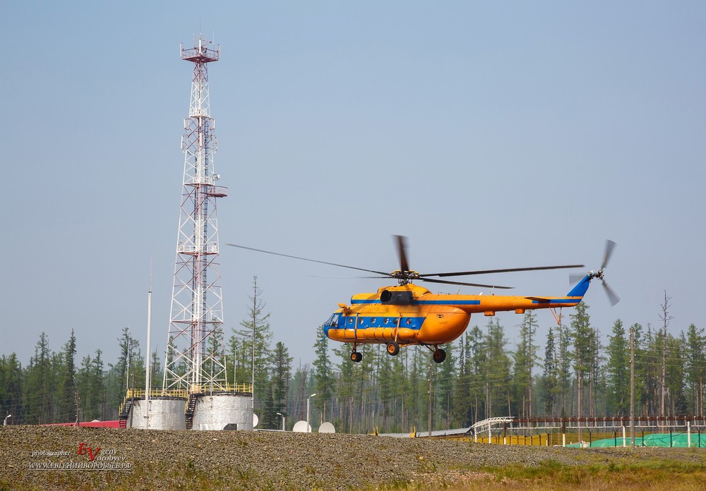 Вертолет взлет посадка фотосъемка фотограф Красноярск Роснефть вахта аэрогео