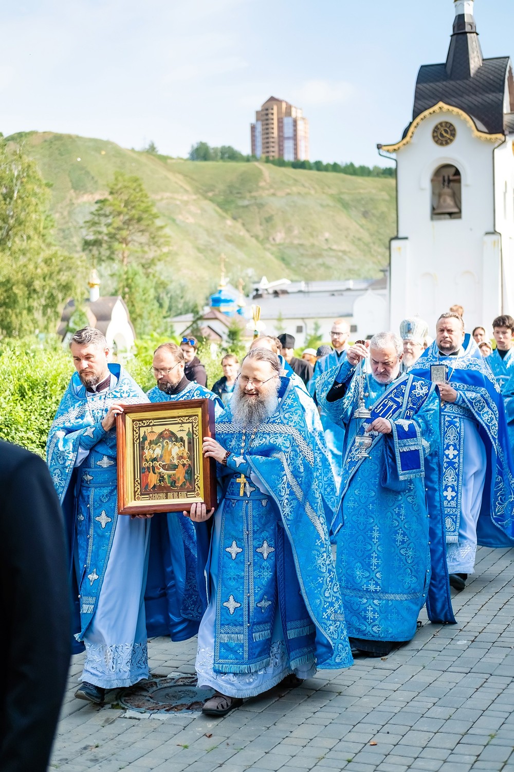 крестный ход успенский мужской монастырь Красноярск патриарх Енисей праздник