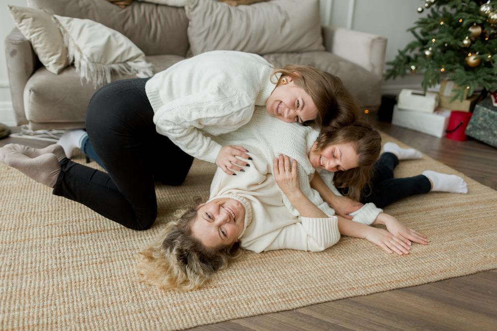 Mom & daughters