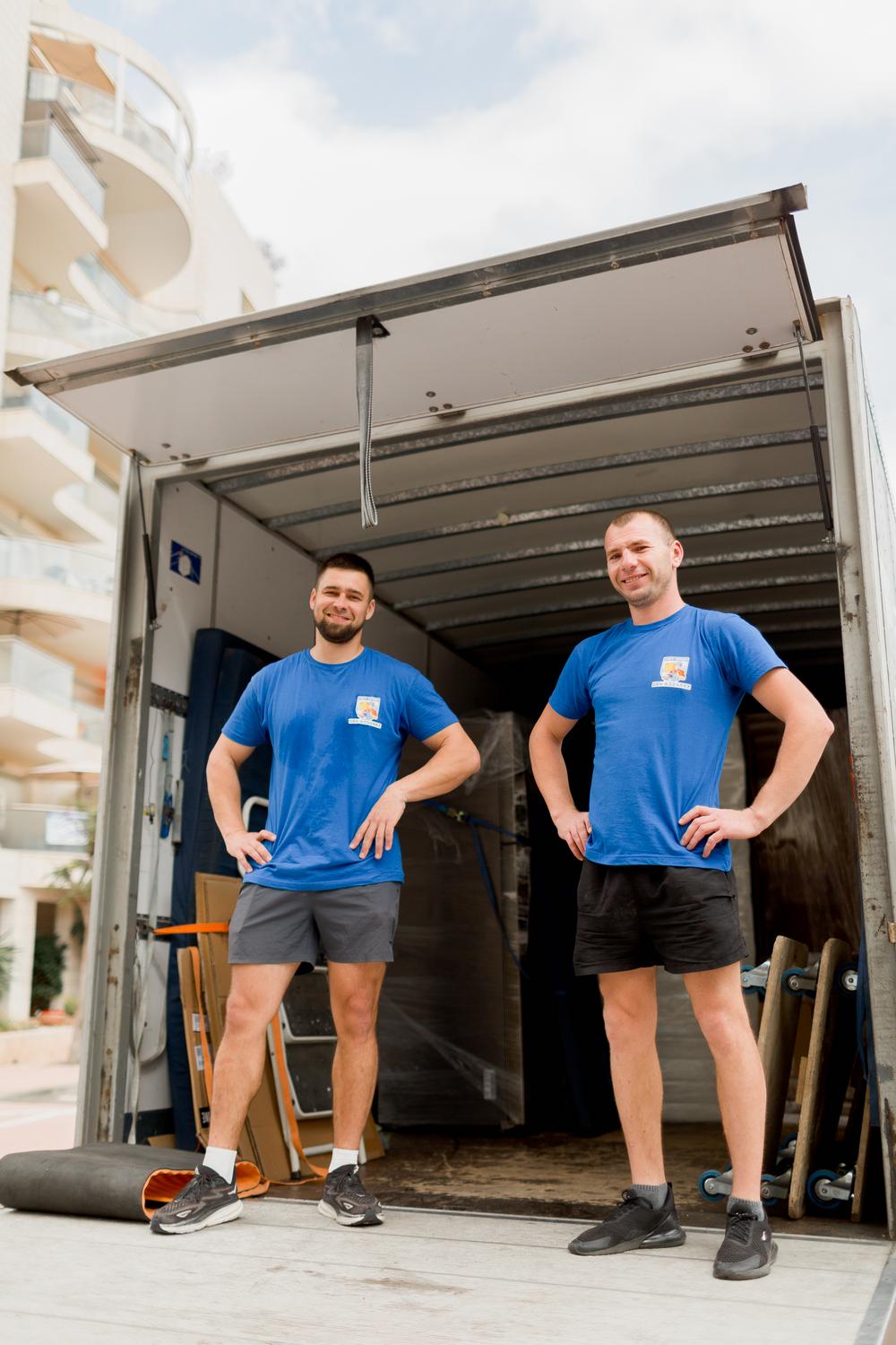 MOVING COMPANIES