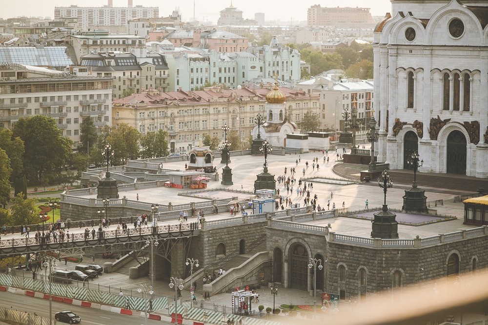 Евгений и Кристина. Крыша