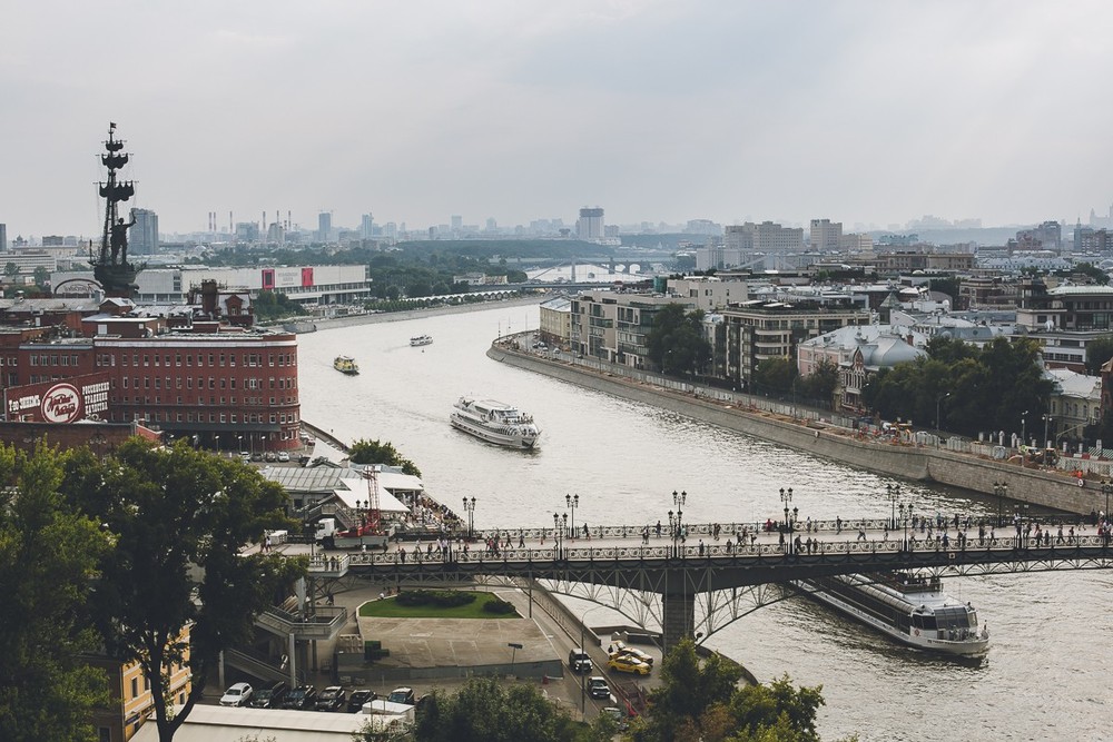 Евгений и Кристина. Крыша