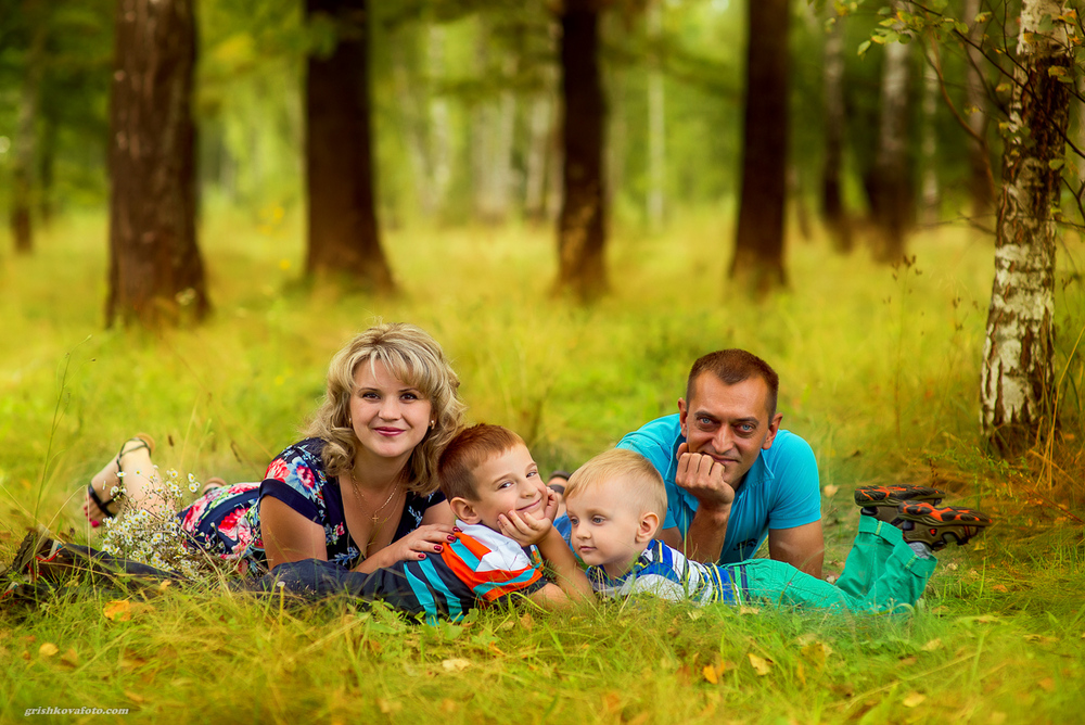 Семейные фотосессии - Дима и Женя с мамой и папой,сентябрь 2014