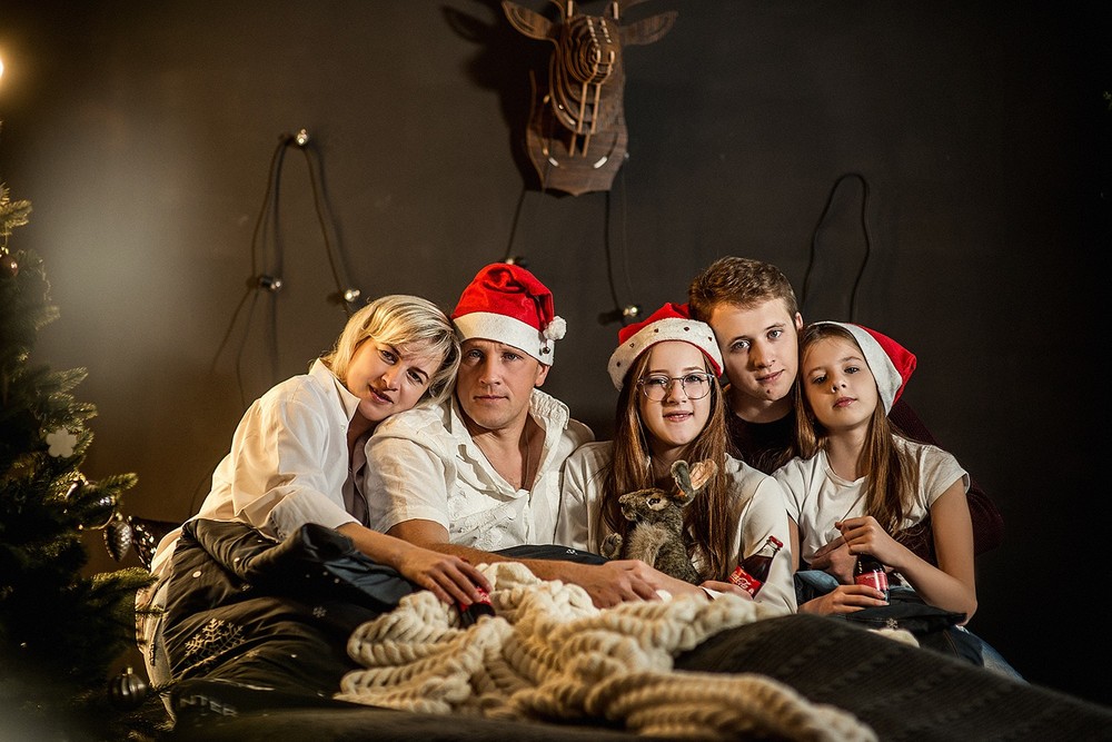 Новогодние серии - Анна с семьёй