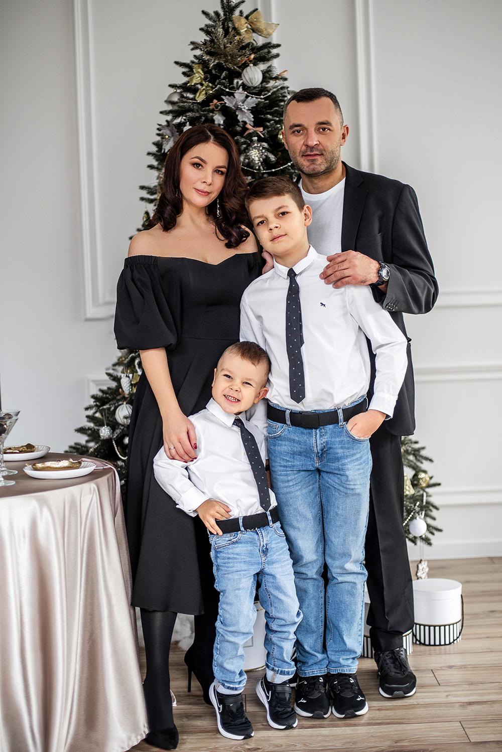 Новогодние серии - 2021, Татьяна и мальчики