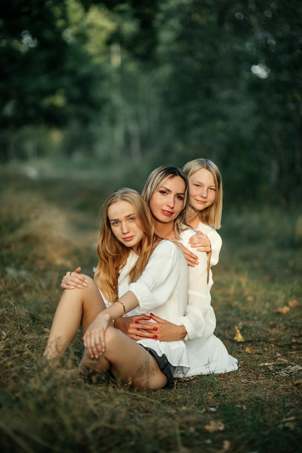 Семейные фотосессии - В лесу