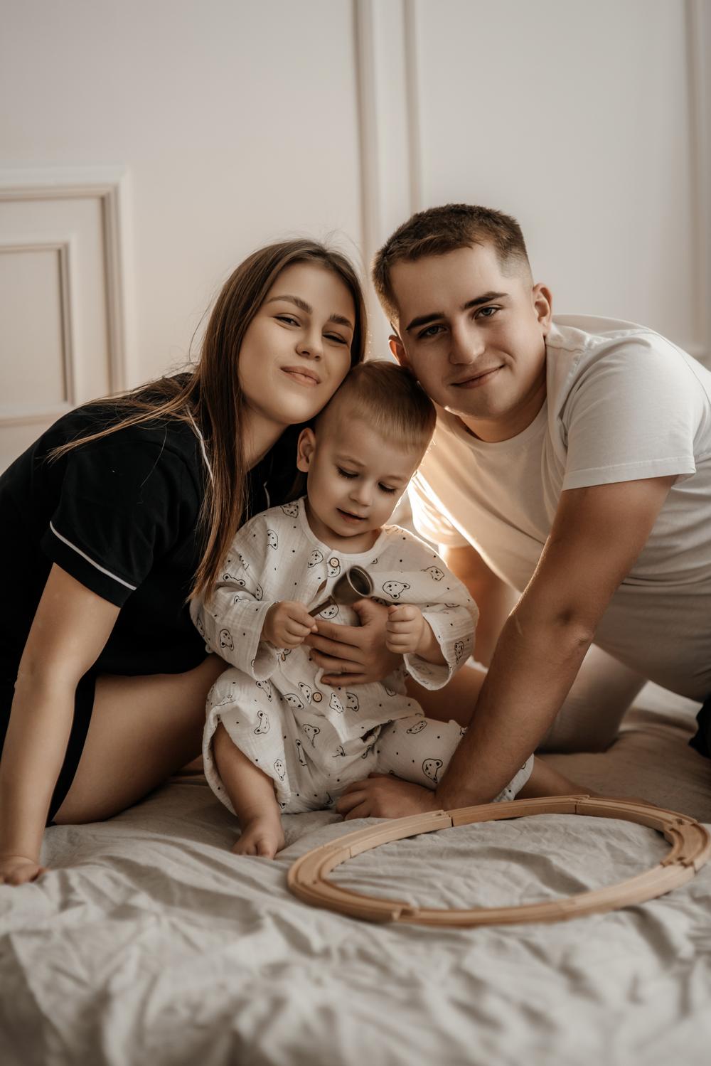 Семейные фотосессии - 2 годика, студия Memories