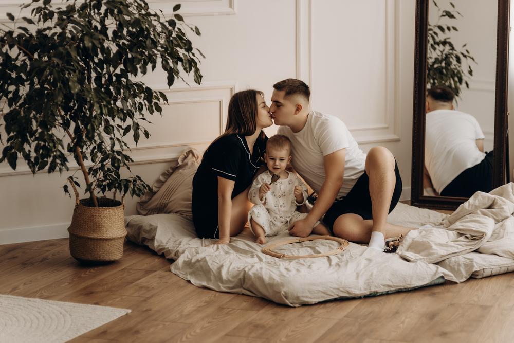 Семейные фотосессии - 2 годика, студия Memories