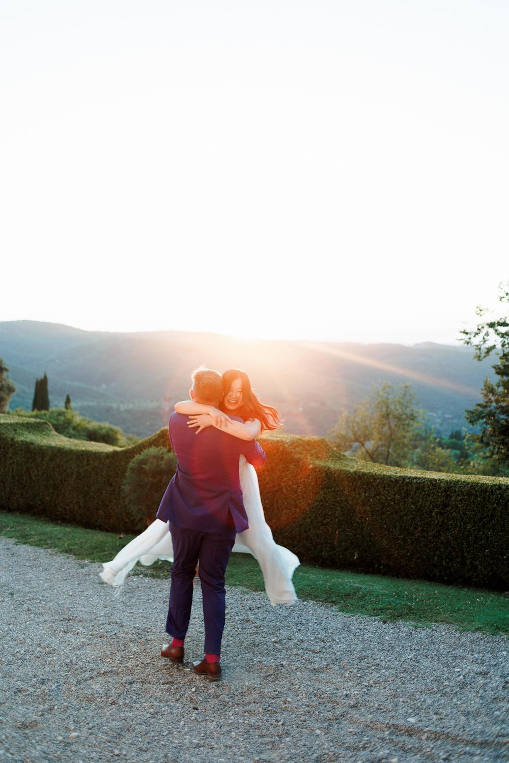 MAX & MONICA, TUSCANY