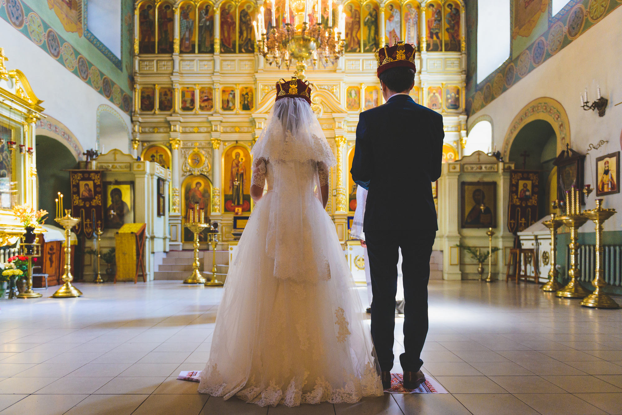 Церемония в церкви. Венчание 2022. Звенчан. Церемония венчания в церкви. Свадьба в церкви.
