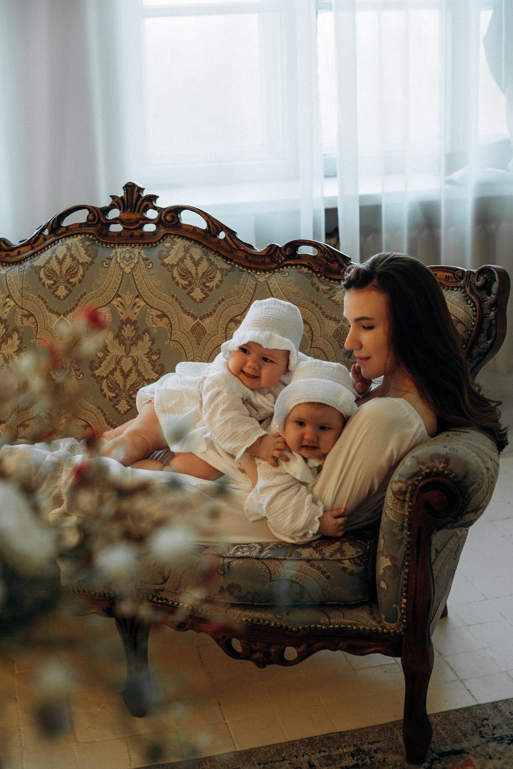 А родное, ближе к сердцу прижму /