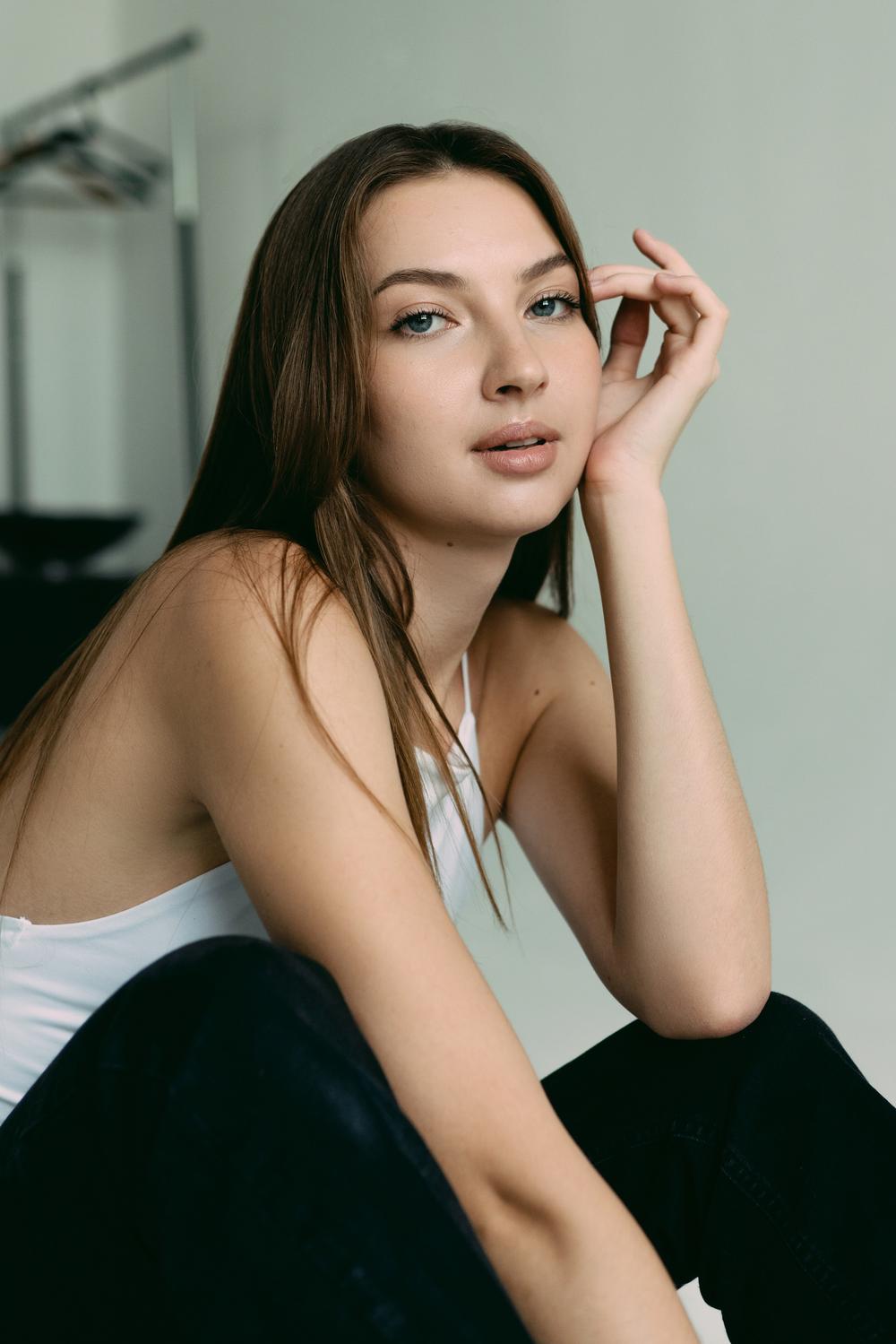 ALINA V