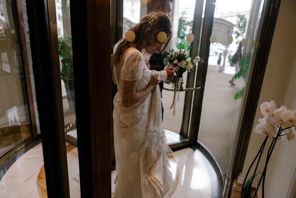 ELOPEMENT, ROME