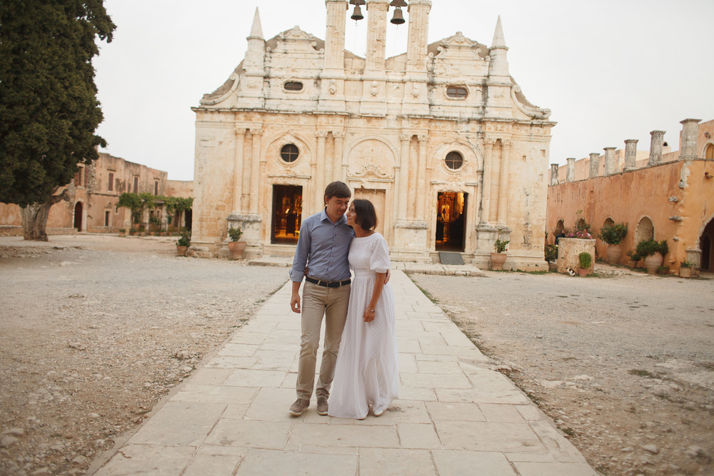 Igor & Nastya. Crete